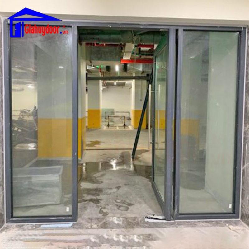 VÁCH KÍNH CHỐNG CHÁY 6