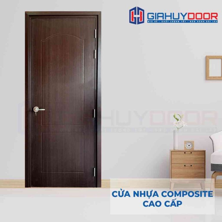 Mẫu cửa phòng ngủ màu nâu đẹp phải kể đến dòng sản phẩm Composite 2A với tông màu nâu đen mạnh mẽ
