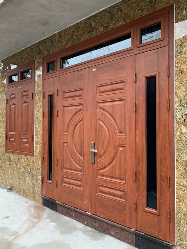 Cửa thép vân gỗ hàng nào tốt nhất