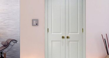Cửa gỗ công nghiệp HDF đôi - GIAHUYDOOR 0886.500.500