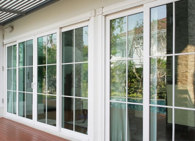 Mẫu cửa nhựa uPVC chia ô chống trộm