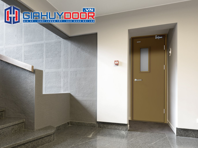 Kinh nghiệm lắp đặt cửa thép chống cháy tại chung cư