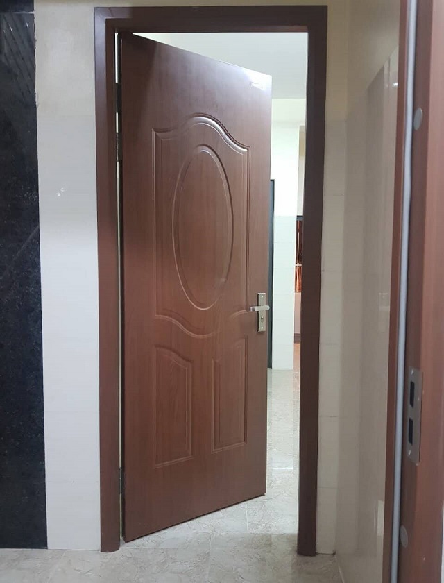 Nhược điểm cửa thép vân gỗ là khó bảo quản