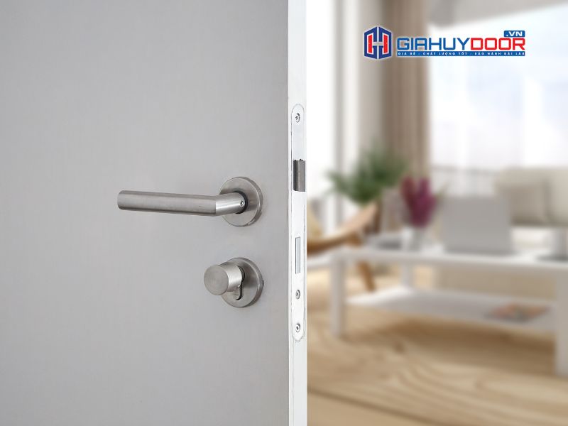 Phụ kiện không thể thiếu khi lắp đặt cửa nhựa Composite